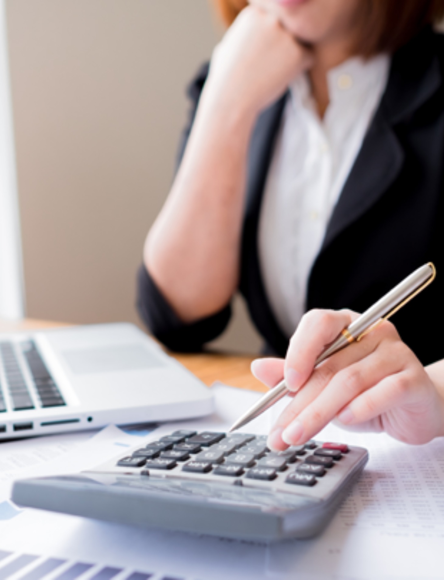 Woman Budget Planning | Fairfax Station, VA Woman Budget Planning | Fairfax Station, VA